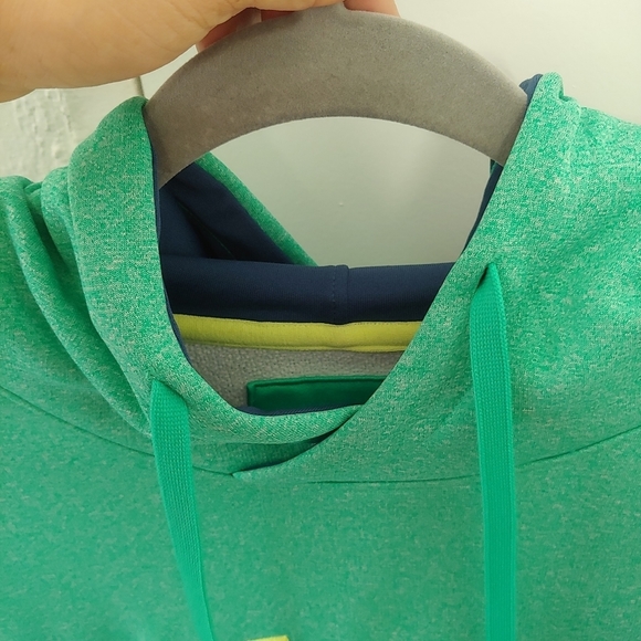 Under Armour Logo Women's Green Hoodie Sweatshirt Size Medium Cold Gear - Picture 3 of 10